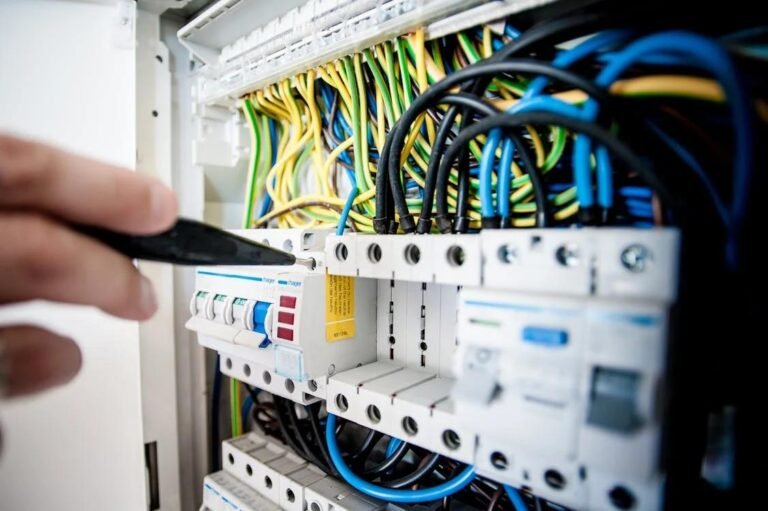 Commercial electrical services in Houston